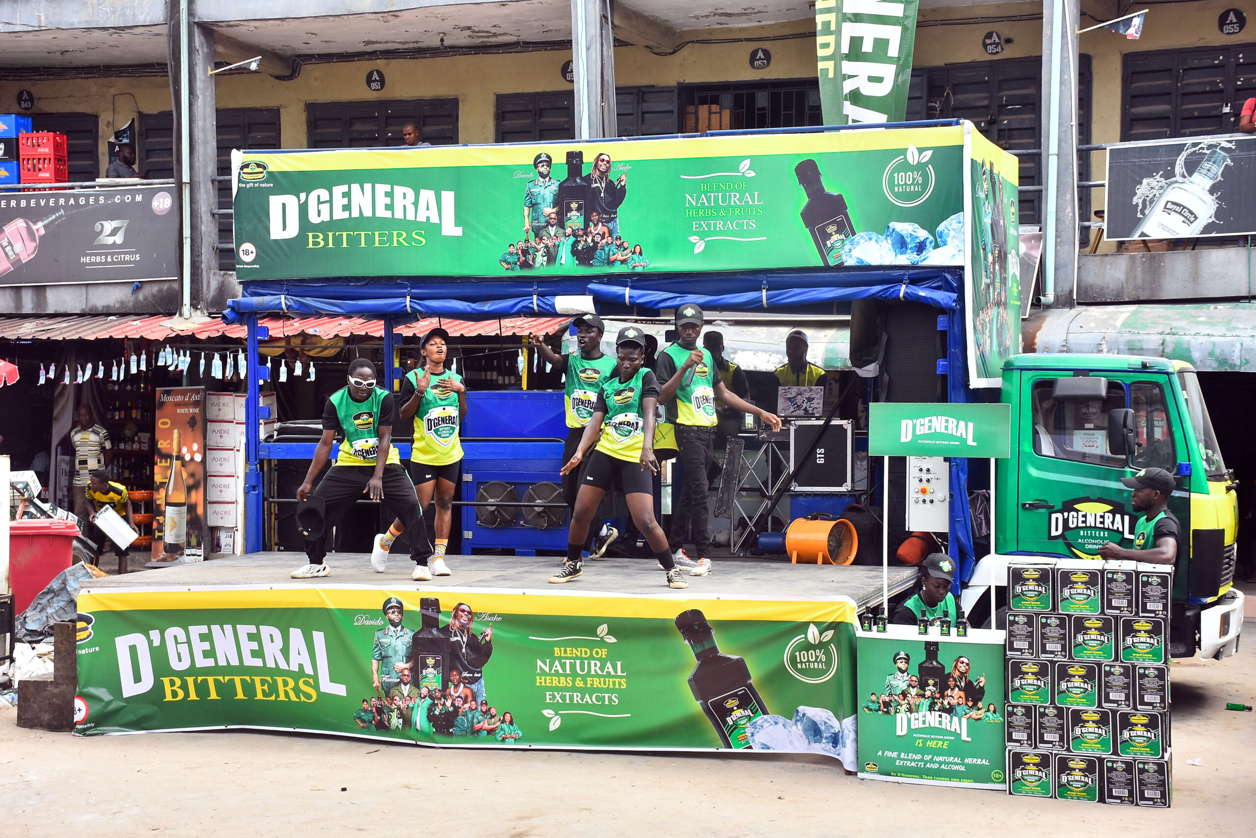 D_G - Trade Fair (14)